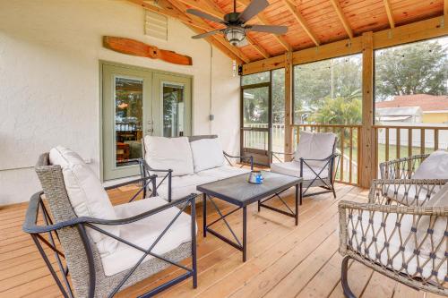 Private and Picturesque Escape on Lake Henry! in Lake Placid (Florida)