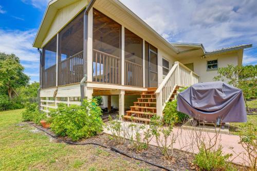 Private and Picturesque Escape on Lake Henry! in Lake Placid (Florida)