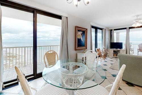 Summer House On Romar Beach