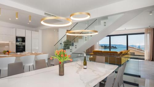 NEW! Villa Brilliance heated pool 50 m2, sea view