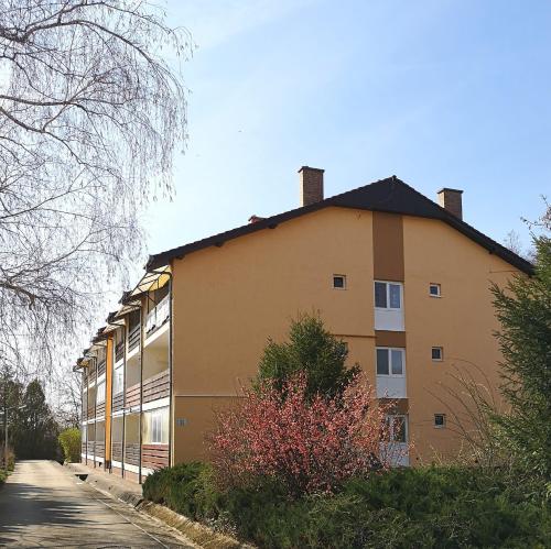 Exterior view, To Apartman Gunarasfurdo in Dombovar