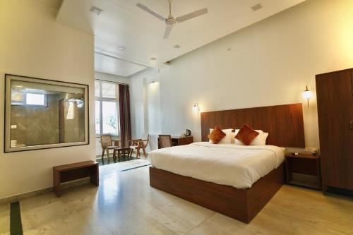 BHOPAL LAKE STAYS - Jabalpur