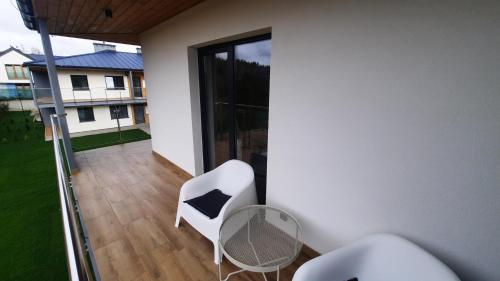 Apartament pod Dębami