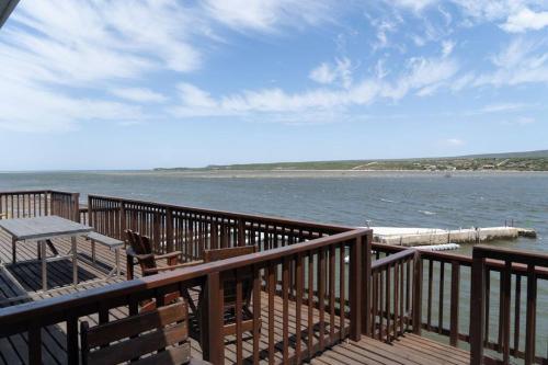 Breede River Lodge: Witsand Waterfront Apartment