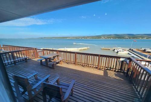 Breede River Lodge: Witsand Waterfront Apartment