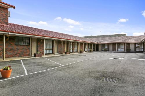المنظر الخارجي, Elm Tree Motel in وارنامبول