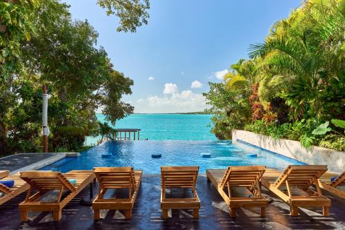 Exterior view of Cristalino Lagoon Front Hotel, Restaurant & Spa