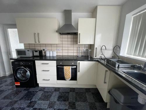 Accessible Bungalow , Crompton Haven, Croxteth Park, Liverpool in Croxteth