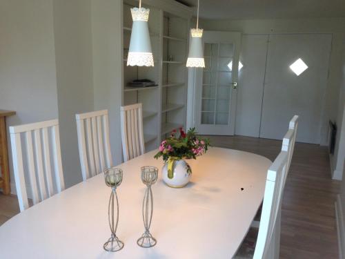 Facilities, Rane Ladegaard in Elsegarde