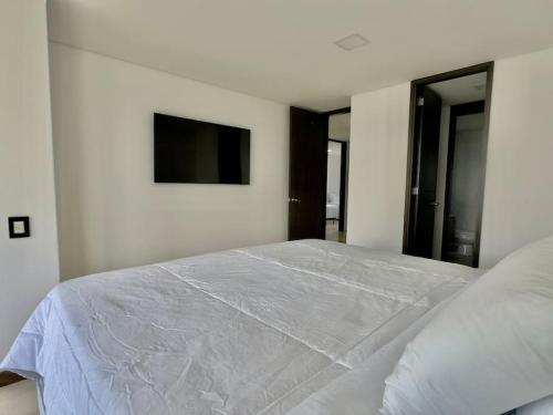 602, Modern apartment in heart of El Poblado + View!, Medellín (fotografie 8)