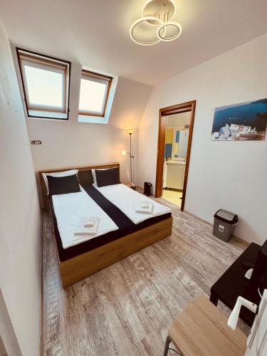 Deluxe Double Room with Extra Bed