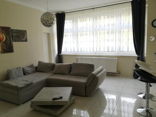 FEWO Civrilli 5 Zi/Wohnung in Teuchern