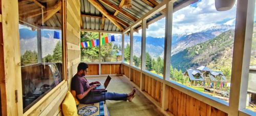 Balkons/terase, RAFA Shangarh - An Artistic Hostel & Homestay in Shangarh