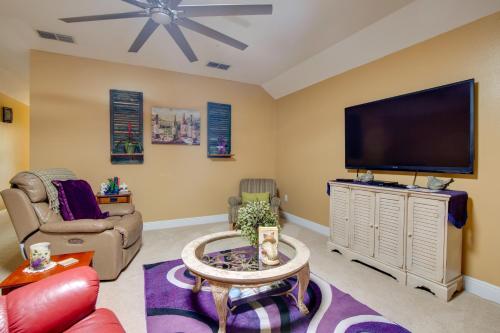 Lake Mary Rental with Shared Pool 32 Mi to Disney! in Lake Mary, USA