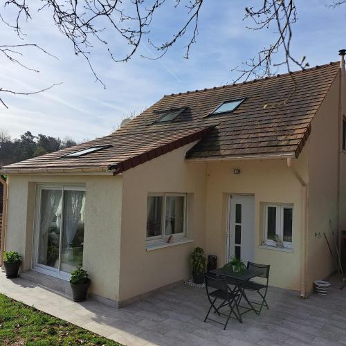 Maison de charme à Saint-Cyr-la-Rivière + jardin clôturé gîte à louer Ormoy-la-Rivière
