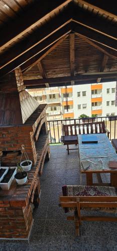 阳台/露台, Sobe Amar in 图兹拉