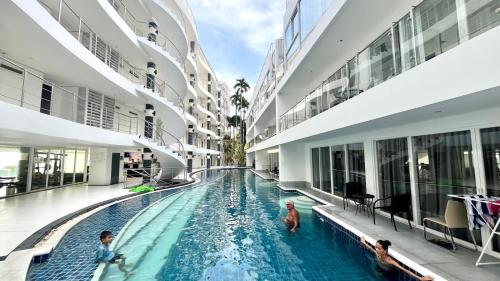 A2-stunning Seaview 4brs3baths Duplex karon City