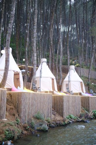 Regan Luxcamp by Digihub Hospitality in Pangalengan