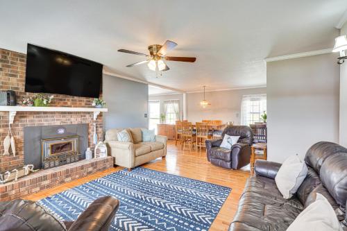 Waterfront Lake Gaston Home with Private Dock! in Littleton, USA