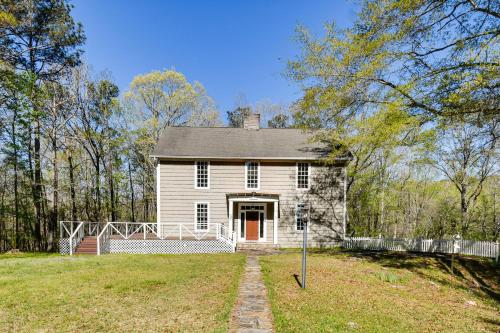 Family Tallassee Retreat with Sunroom and Decks! in Tallassee, USA