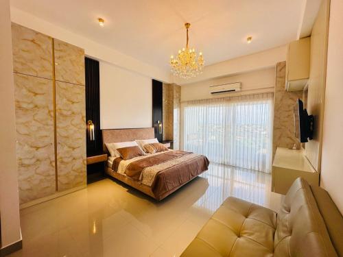 Grand Sri Lounge - Ocean Breeze Hotel residents