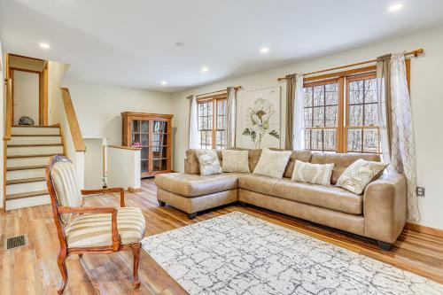 Forest-View Deck & Fire Pit: Poconos Escape! in Bushkill (PA)