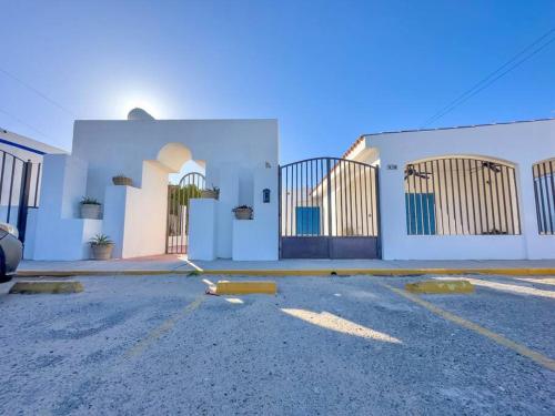 Casa Georgia at Kino Bay - Moderna y acogedora. in Bahía Kino