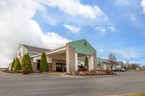 Best Western Liverpool-Syracuse Inn & Suites - Hotel - Liverpool