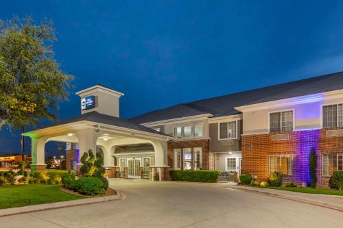 Best Western Fort Worth Inn and Suites