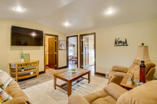 Platte Vacation Rental about 3 Mi to Missouri River! in Platte (SD)