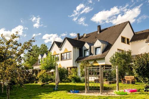 Viesnīcas āriene, Weinhotel Restaurant Klostermuhle in Ockfen