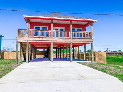Red Fish, Blue Fish in Aransas Pass, USA