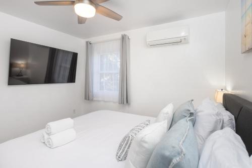 2 Bedroom - Ocean View Hot Tub Parking - 8 Guest, San Diego (foto 8)