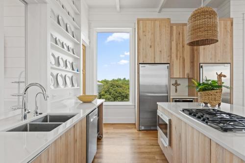Salt & Light - 5 BR, Sleeps 18, Gulf & Lake Views, Game Room & Bikes, Seagrove Beach (foto 9)