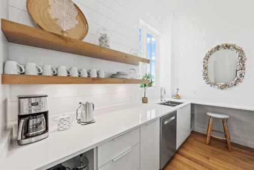 Salt & Light - 5 BR, Sleeps 18, Gulf & Lake Views, Game Room & Bikes, Seagrove Beach (foto 10)