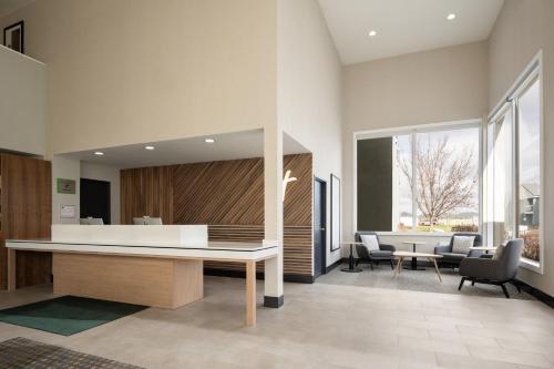 ทัศนียภาพภายนอกโรงแรม, Holiday Inn Ontario By IHG in ออนแทรีโอ (OR)