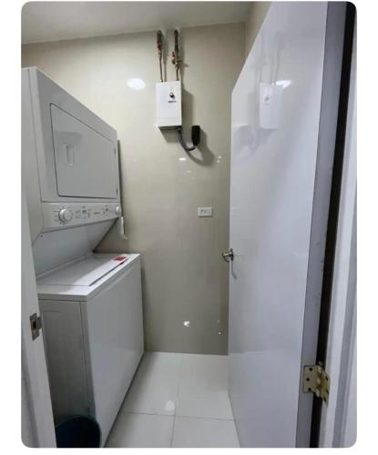 Renewed apt in Altamira, the heart of Caracas in San Agustin Del Norte