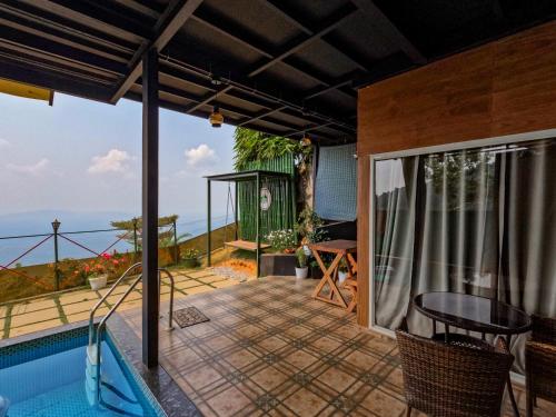 Kilátás, Mount Stratus Resort in Puduppadi