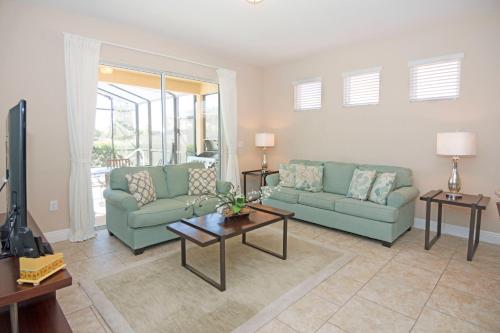 Solterra Resort 5 Bedroom Vacation Home with Pool 1604 in Davenport, USA