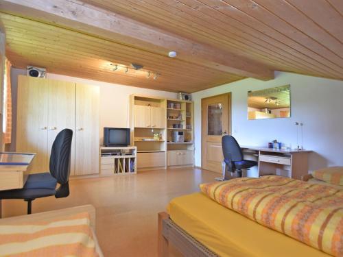 Beautiful apartment in the Bavarian Forest with balcony and whirlpool tub