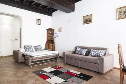 Campo de Fiori Large Family Apartment, Rome (photo 6)
