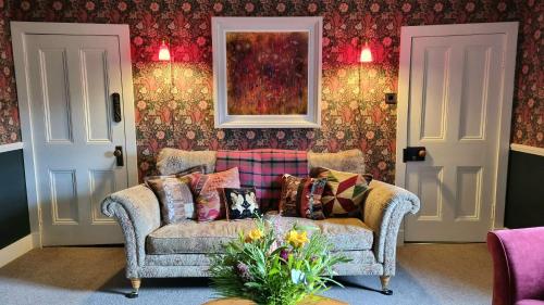 . Luxury 3 Bedroom Cottage - Sleeps 6