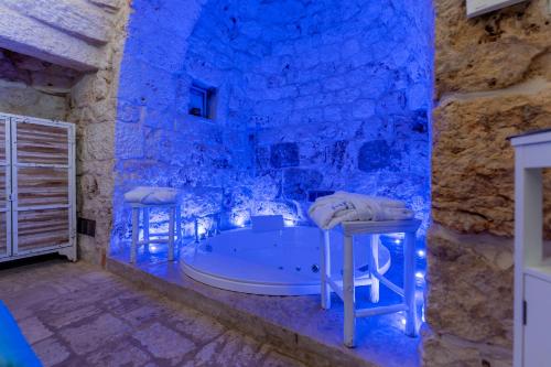 Hot tub, La Terrazza Sulla Rupe Relais in Ramunno I