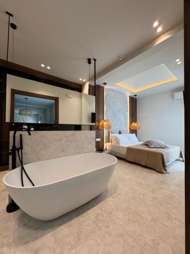 1 queen bed