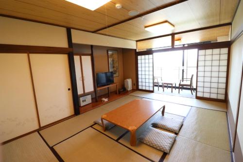 Japanese-Style Room - Non-Smoking