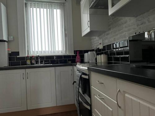 Spacious Luxury 3 Bedroom Flat in Kirkcaldy, Fife in คิกคาล์ดี
