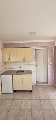 Konyha, Apartmani Roki in Tuzla
