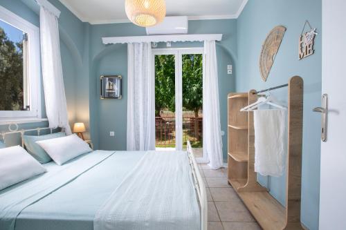 2 bedrooms, 4 beds