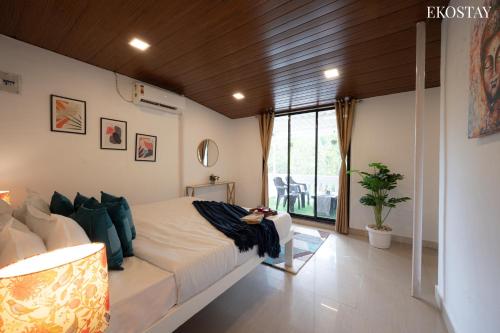 Villa with Private Pool image 5
