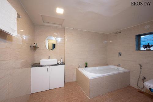 Villa with Private Pool image 4